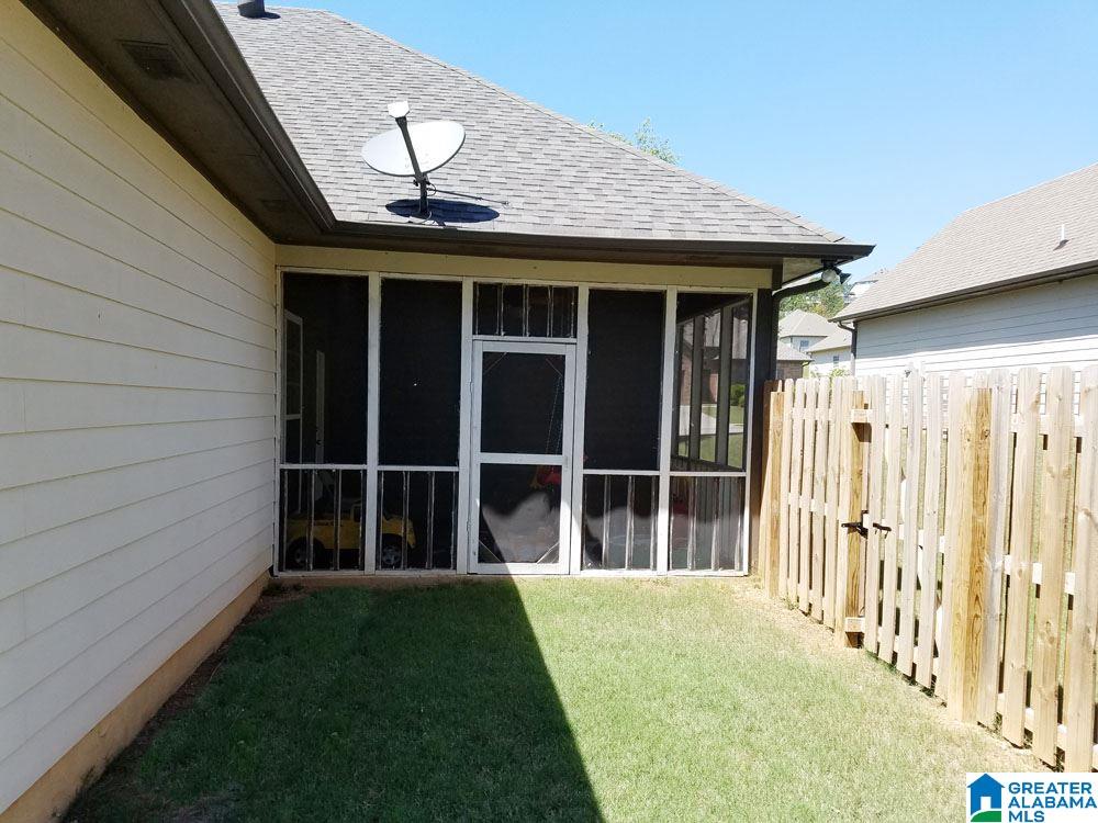 463 Savannah Cove Calera, AL 35040 - Photo 3 of 17