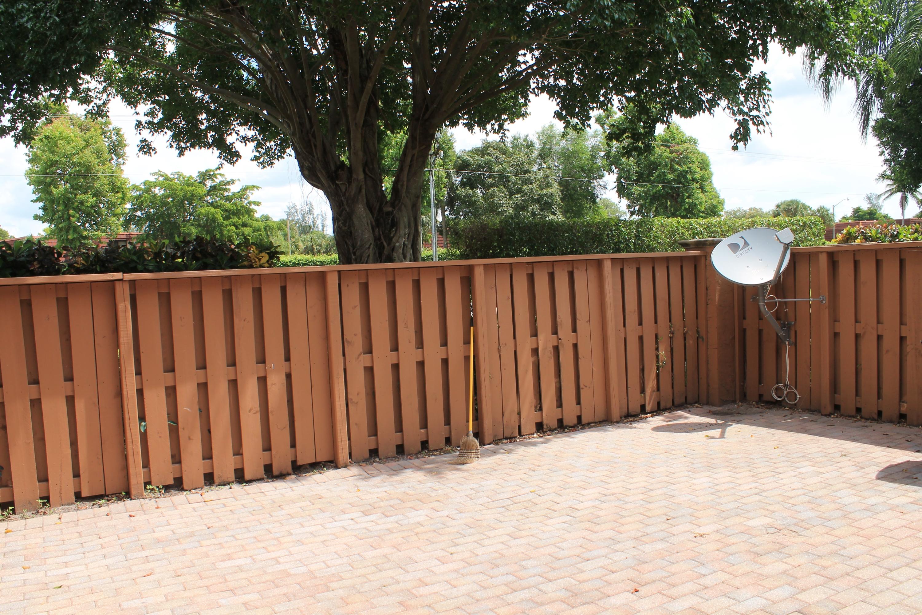 8237 Severn Drive, Unit B Boca Raton, FL 33433 - Photo 4 of 17 Private Courtyard