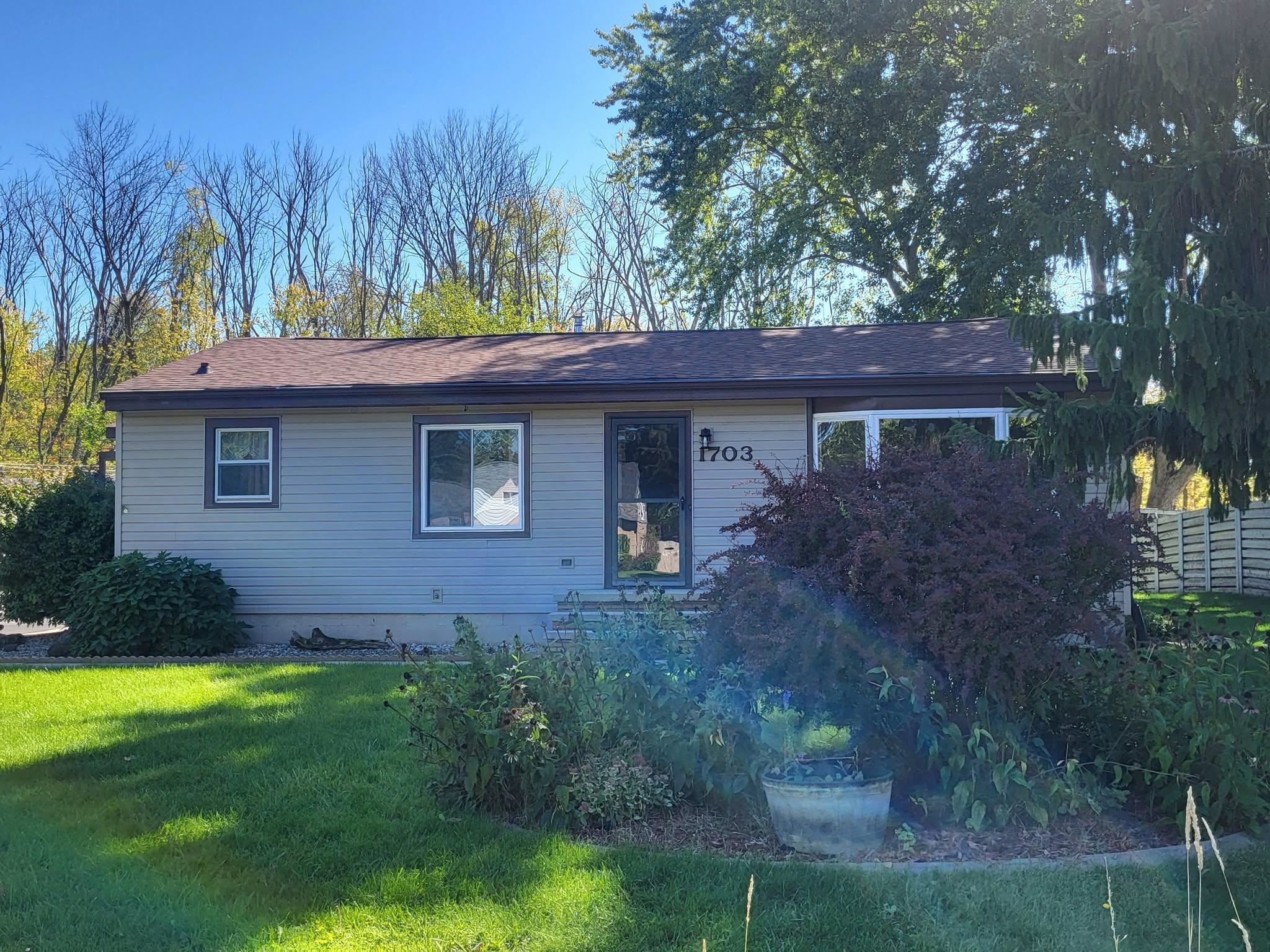 1703 Plank Road Menasha, WI 54952 - Photo 31 of 33 Gallery Image 31