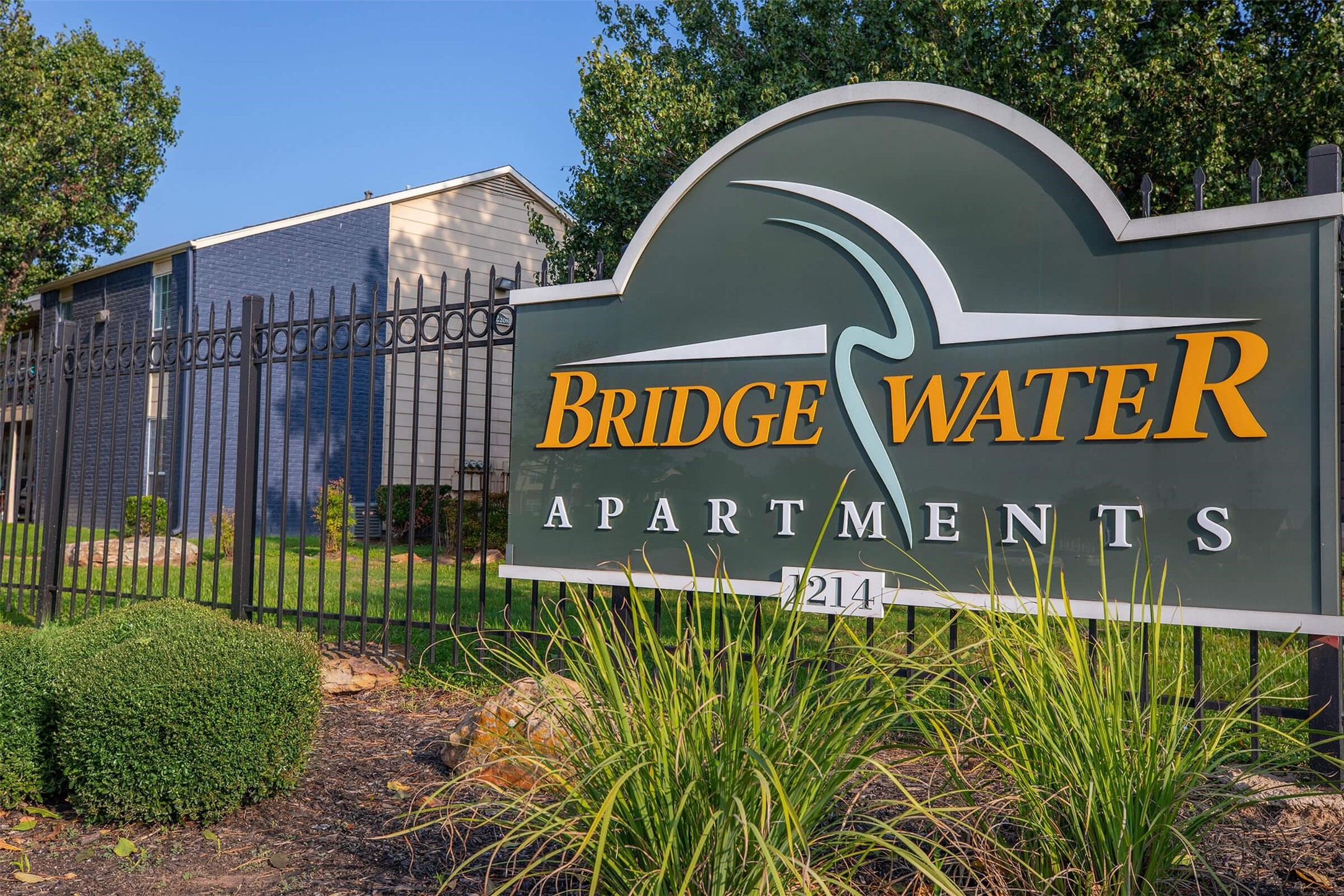 1100 Graham Drive, Unit 1602 Tomball, TX 77375 - Photo 11 of 27 a street sign that is on a pole