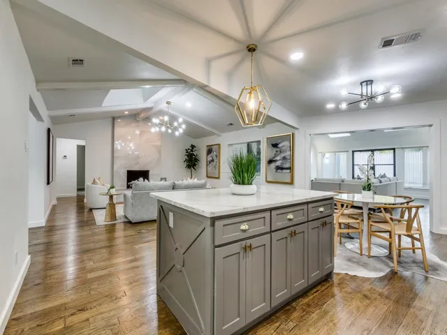 $1,086,725 | 6826 Town Bluff Drive, Dallas, TX 75248