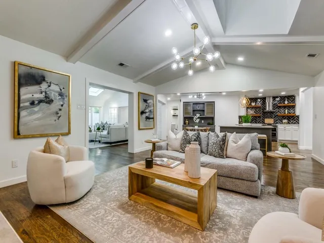 $1,086,725 | 6826 Town Bluff Drive, Dallas, TX 75248