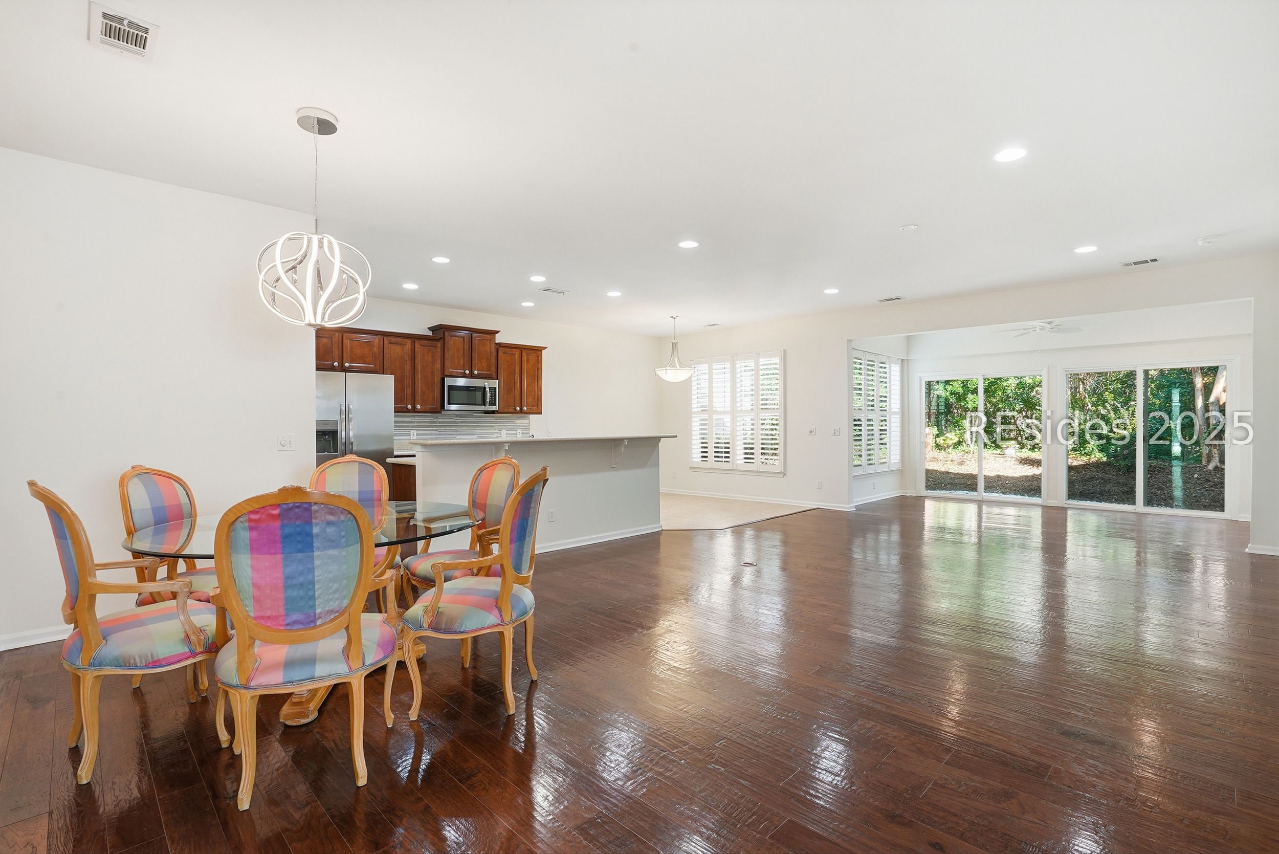 11 Seaford Place Bluffton, SC 29909 - Photo 5 of 40 Room for formal Dining table