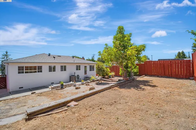 $1,085,000 | 5232 Proctor Road, Castro Valley, CA 94546