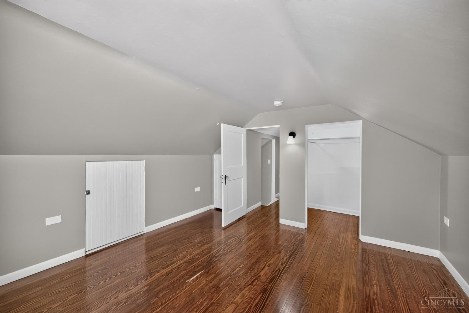 4349 Harding Avenue Cheviot, OH 45211 - Photo 18 of 25
