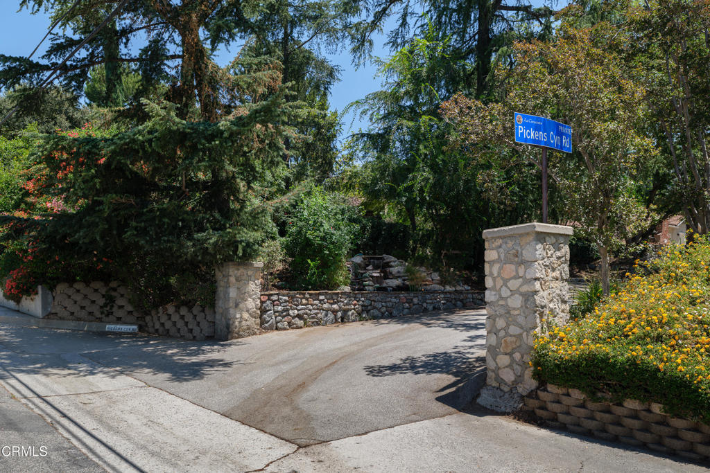 2376 Pickens Canyon Road La Crescenta, CA 91214 - Photo 52 of 54 SSR_2376Pickens_098_FLEXMLS