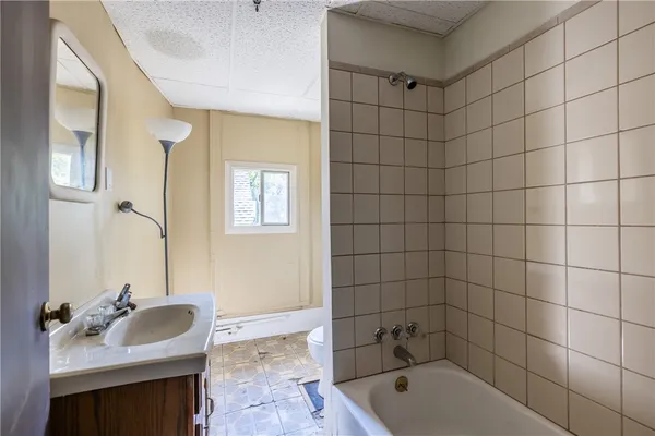 $749,900 | 33-35 Buena Place, Rochester, NY 14607