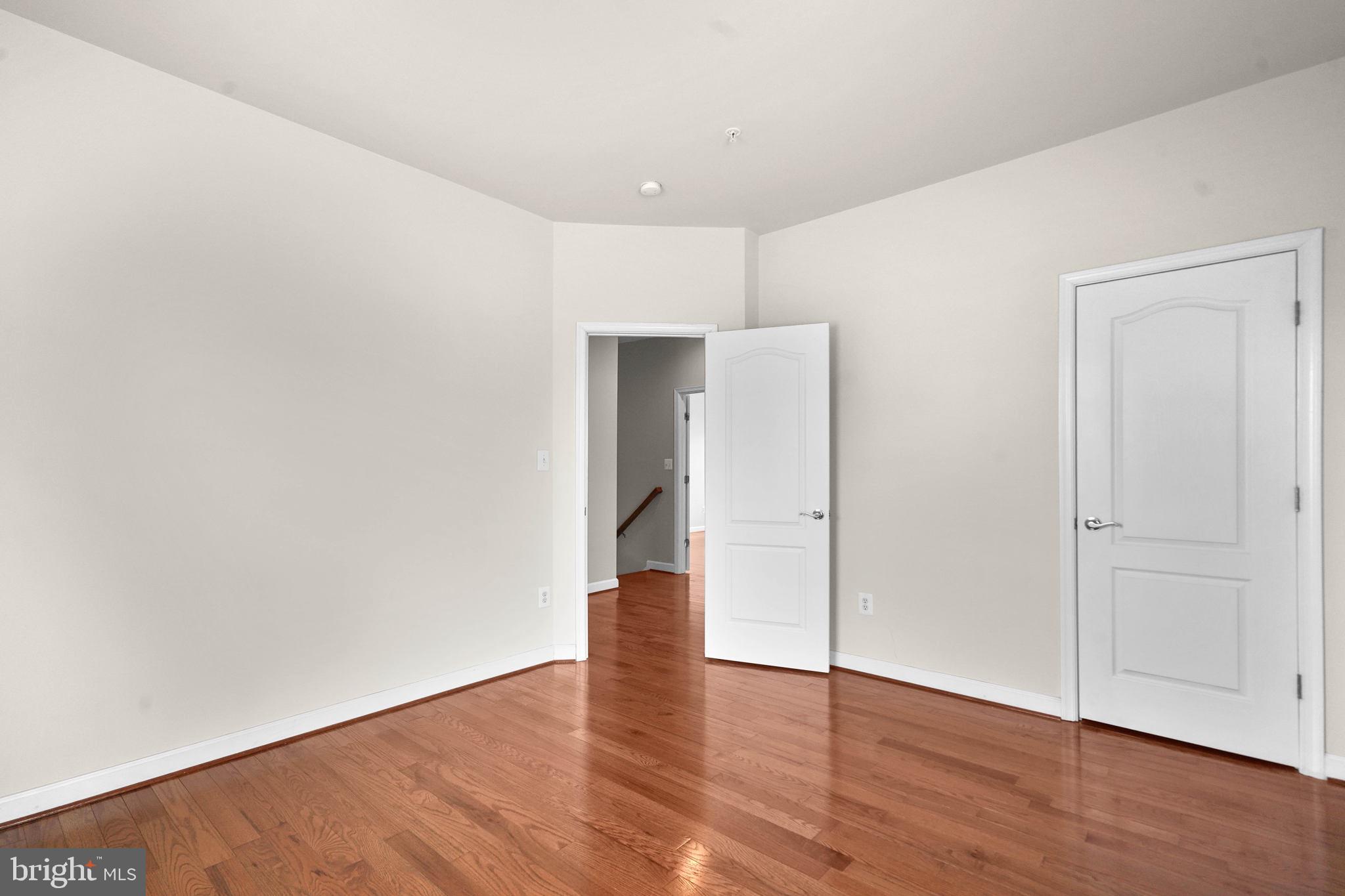 23215 Frederick Road Clarksburg, MD 20871 - Photo 21 of 25 Gallery Image 21