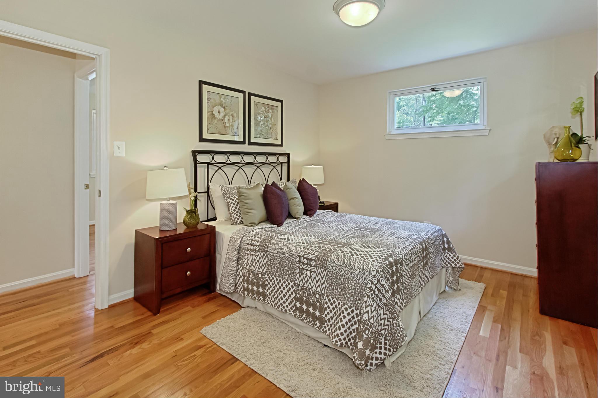 8948 Victoria Road Springfield, VA 22151 - Photo 17 of 30 Bedroom (Master)