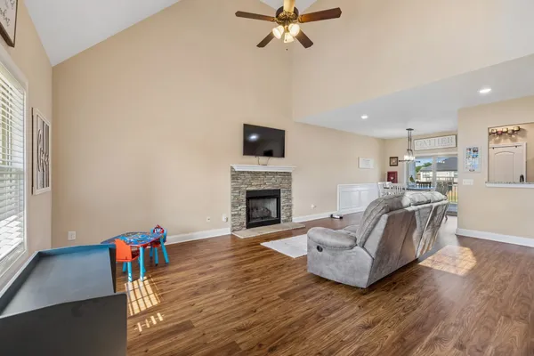 $470,000 | 735 Lillian Grace Drive, Clarksville, TN 37043