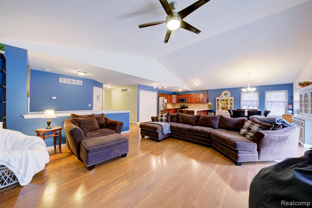 48107 Hanford Road Canton, MI 48187 - Photo 27 of 60