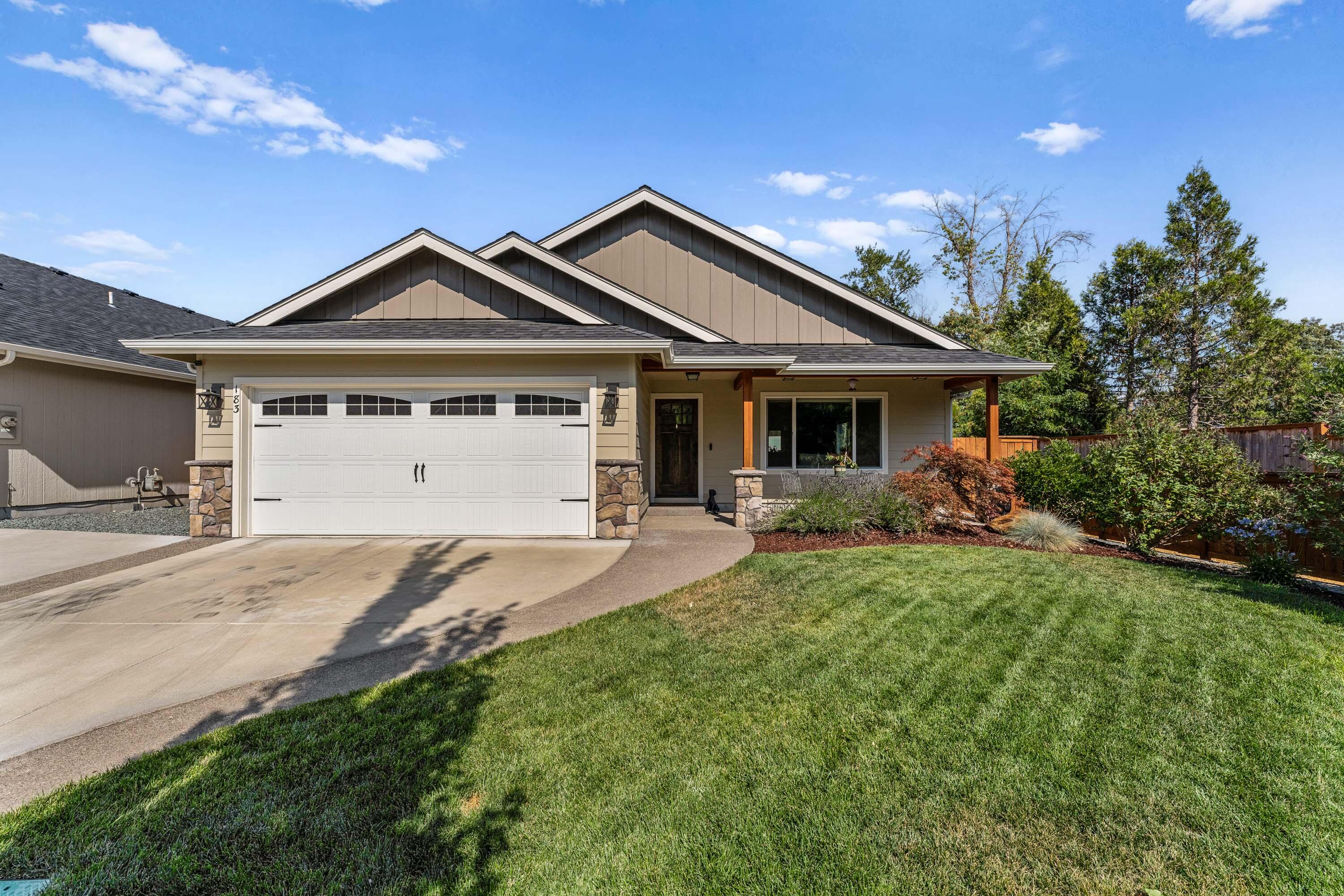 183 Lincoln Road Grants Pass, OR 97526 - Photo 25 of 27 Quiet neighborhood, newer home, open floorplan and move in ready