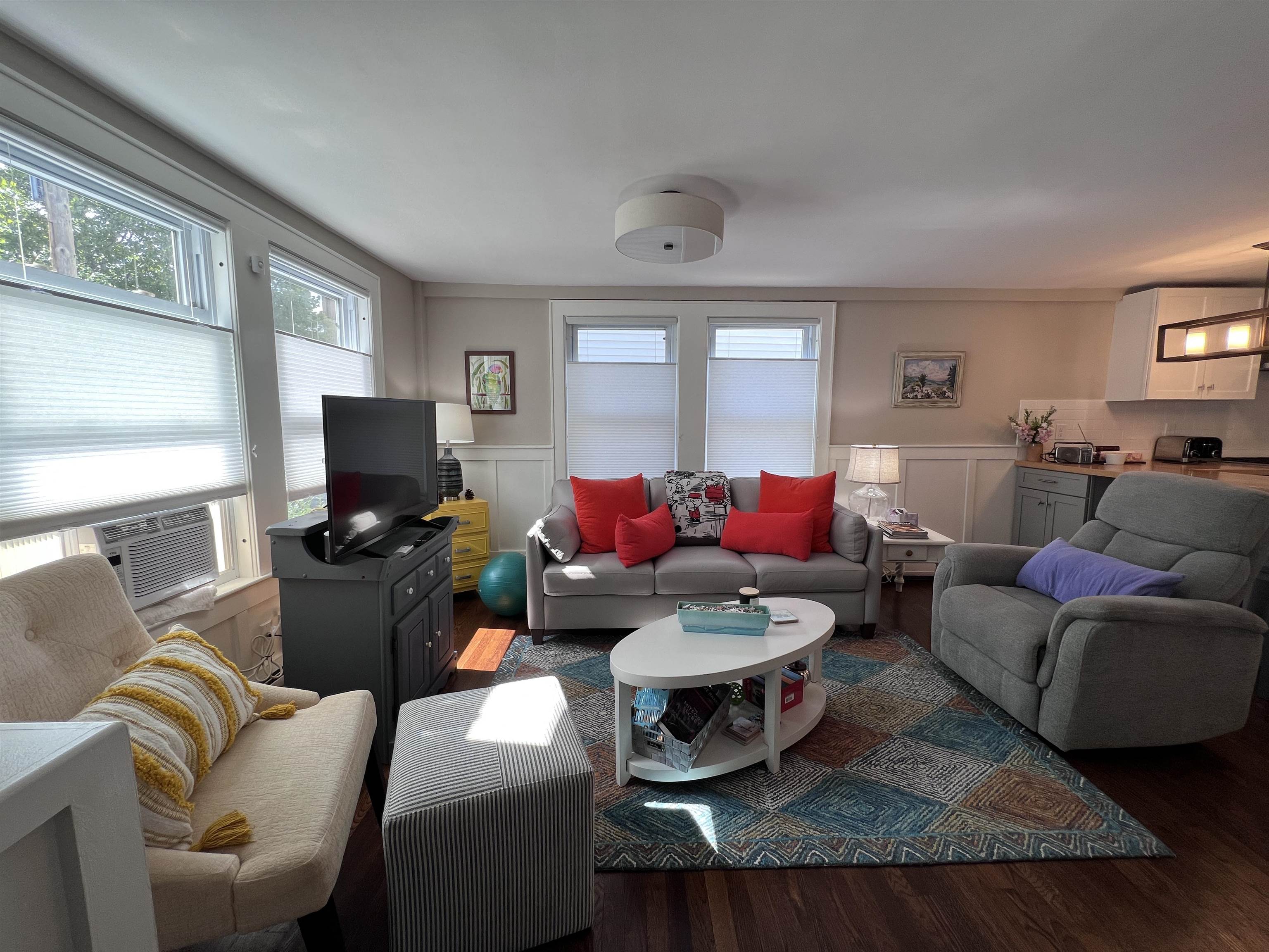 11 Maple Street Exeter, NH 03833 - Photo 2 of 17