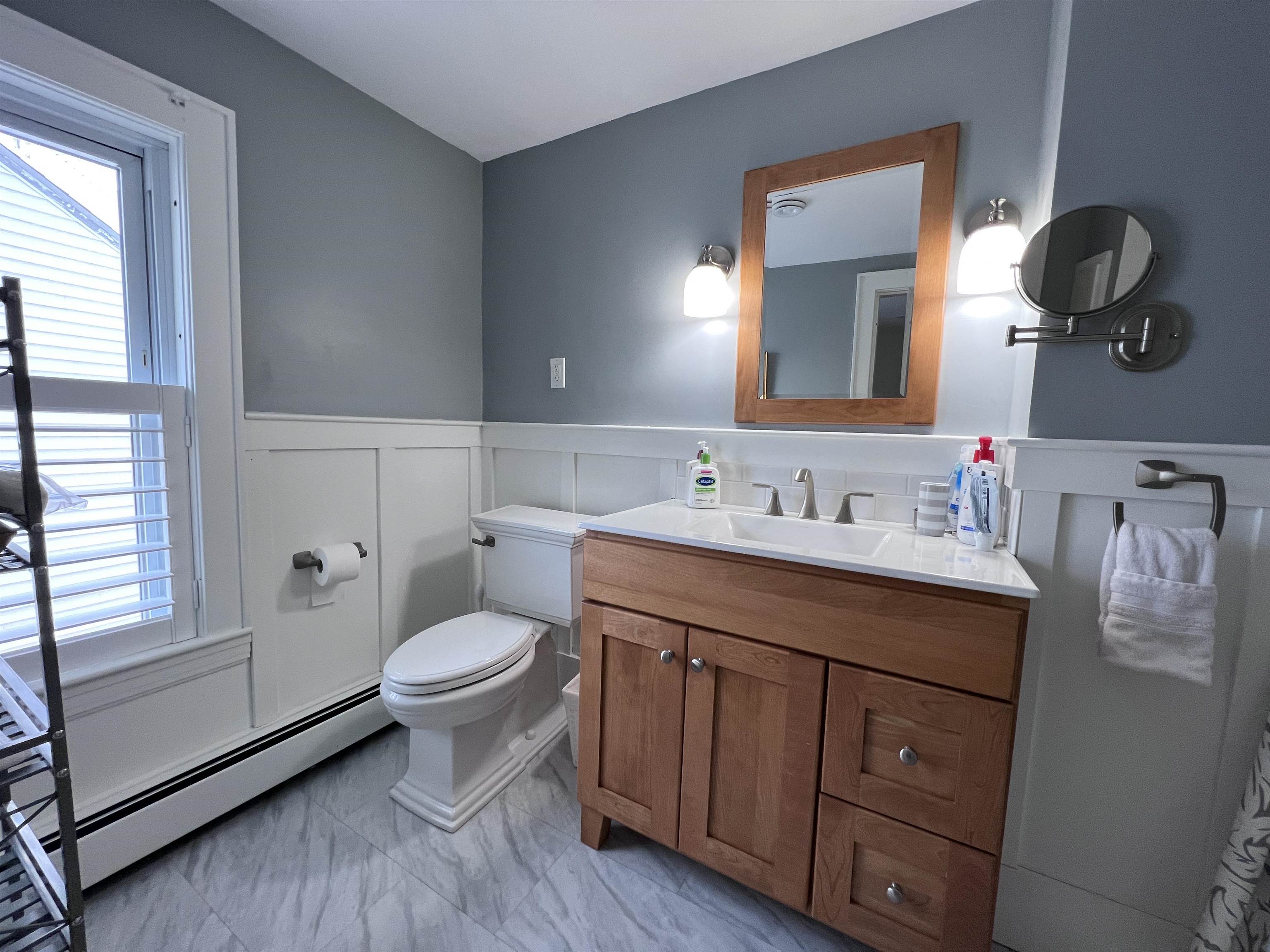 11 Maple Street Exeter, NH 03833 - Photo 7 of 17