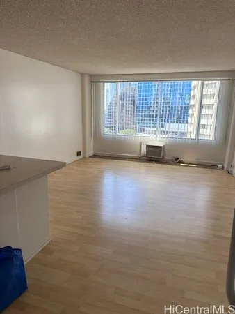 $1,700 | 747 Amana Street, Unit 1503, Honolulu, HI 96814