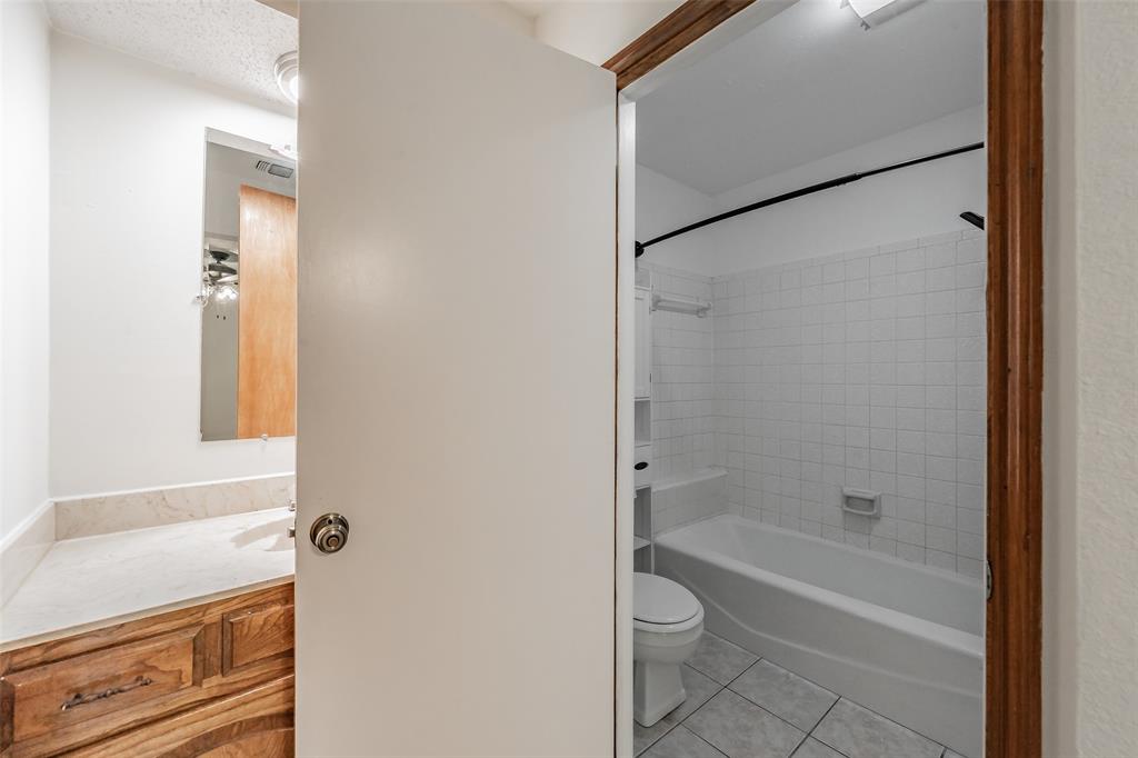 1719 Sagebrush Trail Grapevine, TX 76051 - Photo 18 of 37