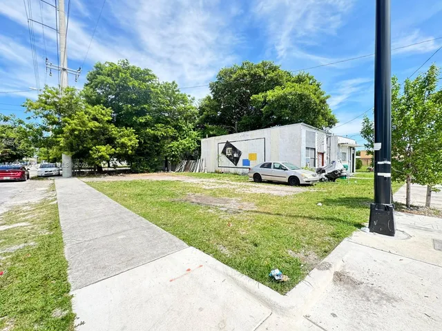 a view of a volley ball court