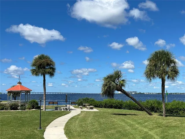 a close view of sink and tap