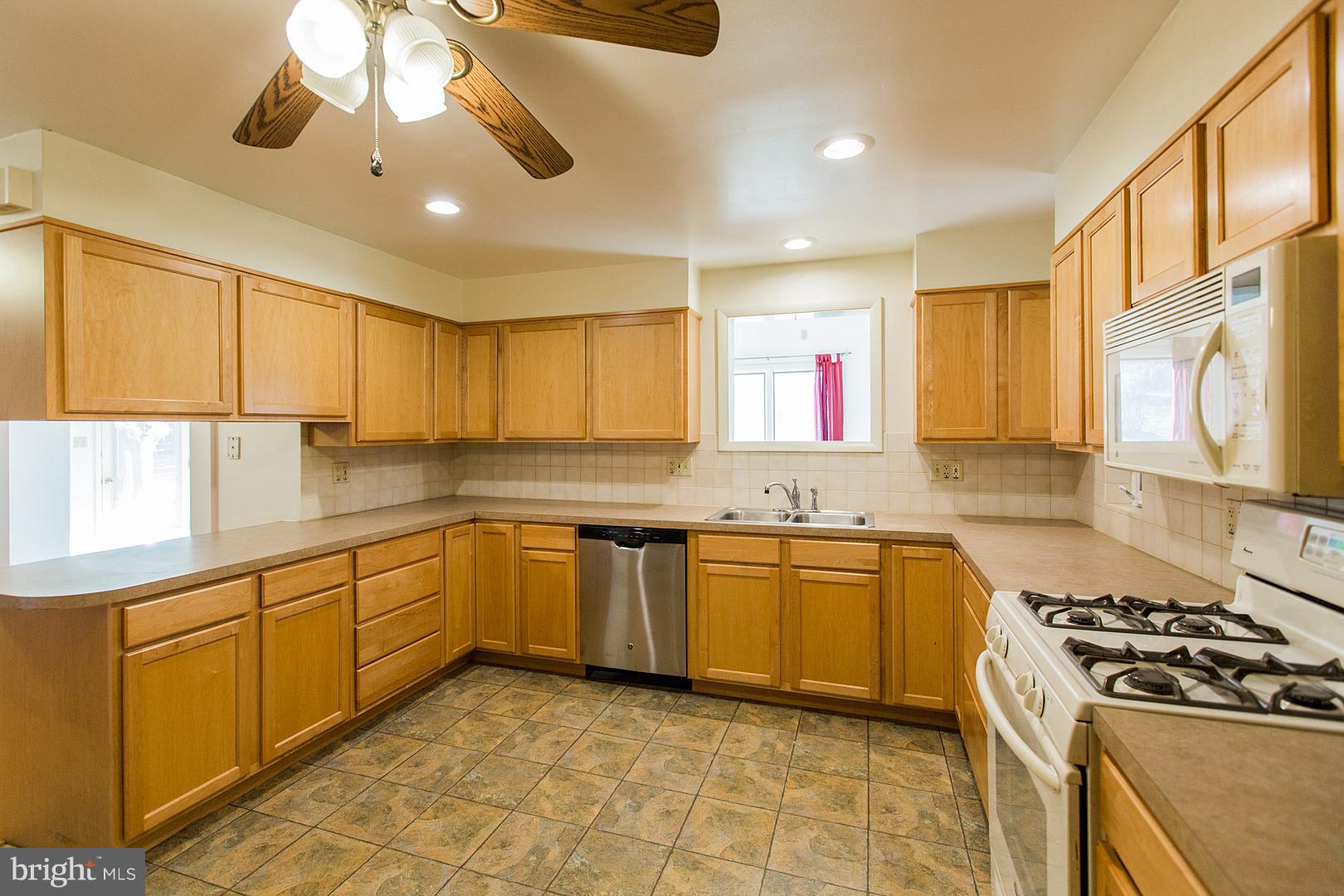 3160 Bowman Road Lancaster, PA 17601 - Photo 11 of 57 Gallery Image 11