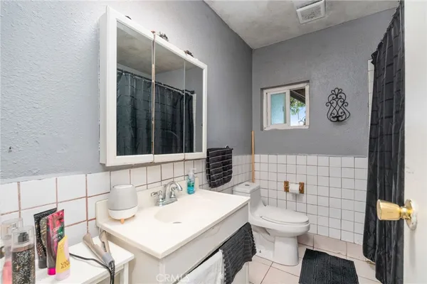 $1,595,000 | 2166 West Alameda Avenue, Anaheim, CA 92801