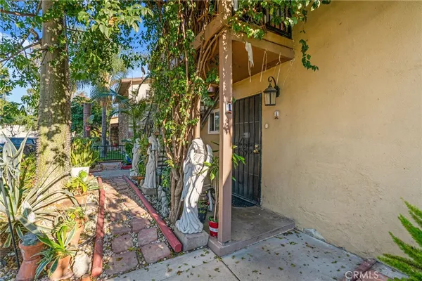 $1,595,000 | 2166 West Alameda Avenue, Anaheim, CA 92801