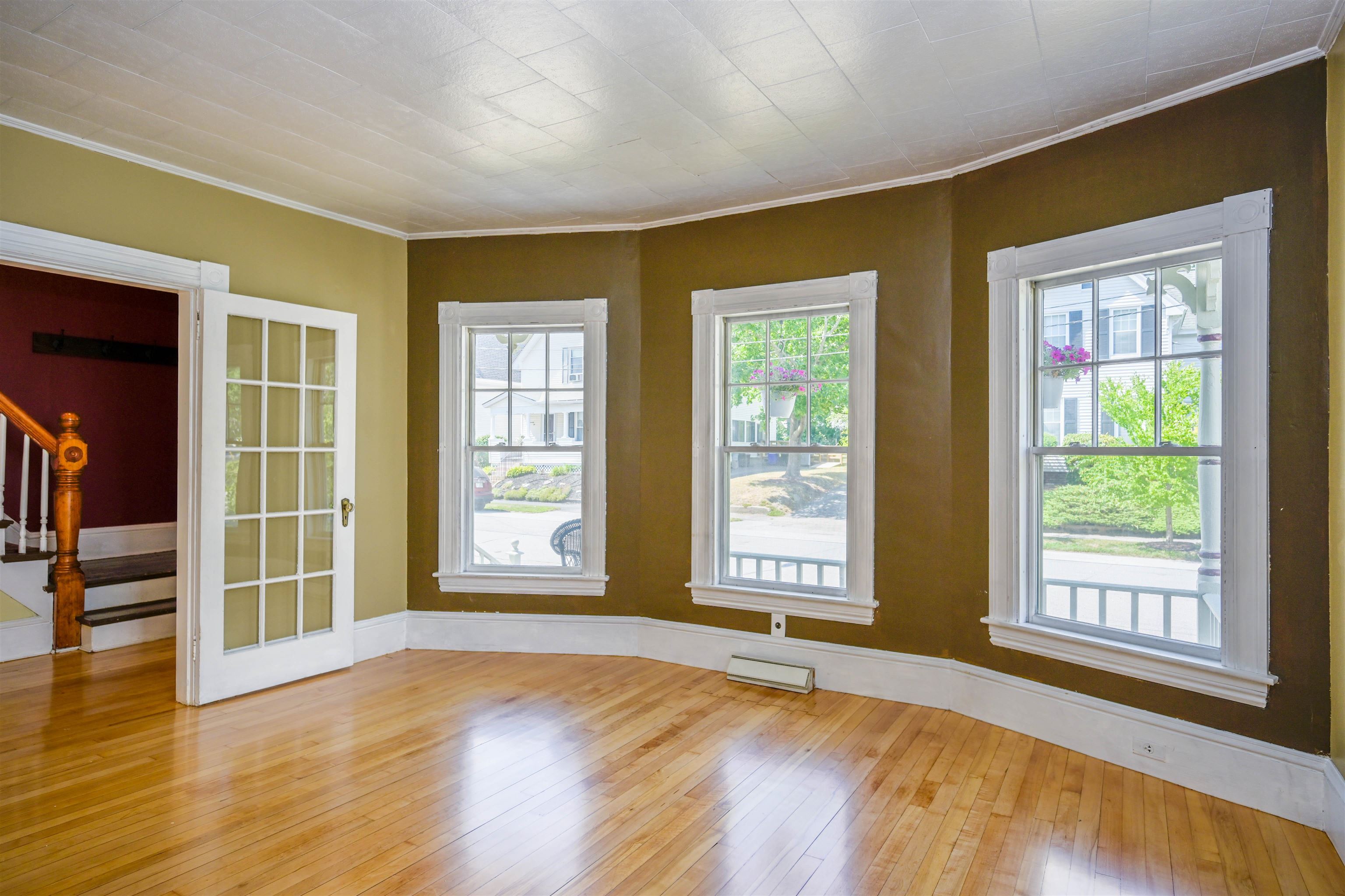 375 Orange Street Manchester, NH 03104 - Photo 11 of 40