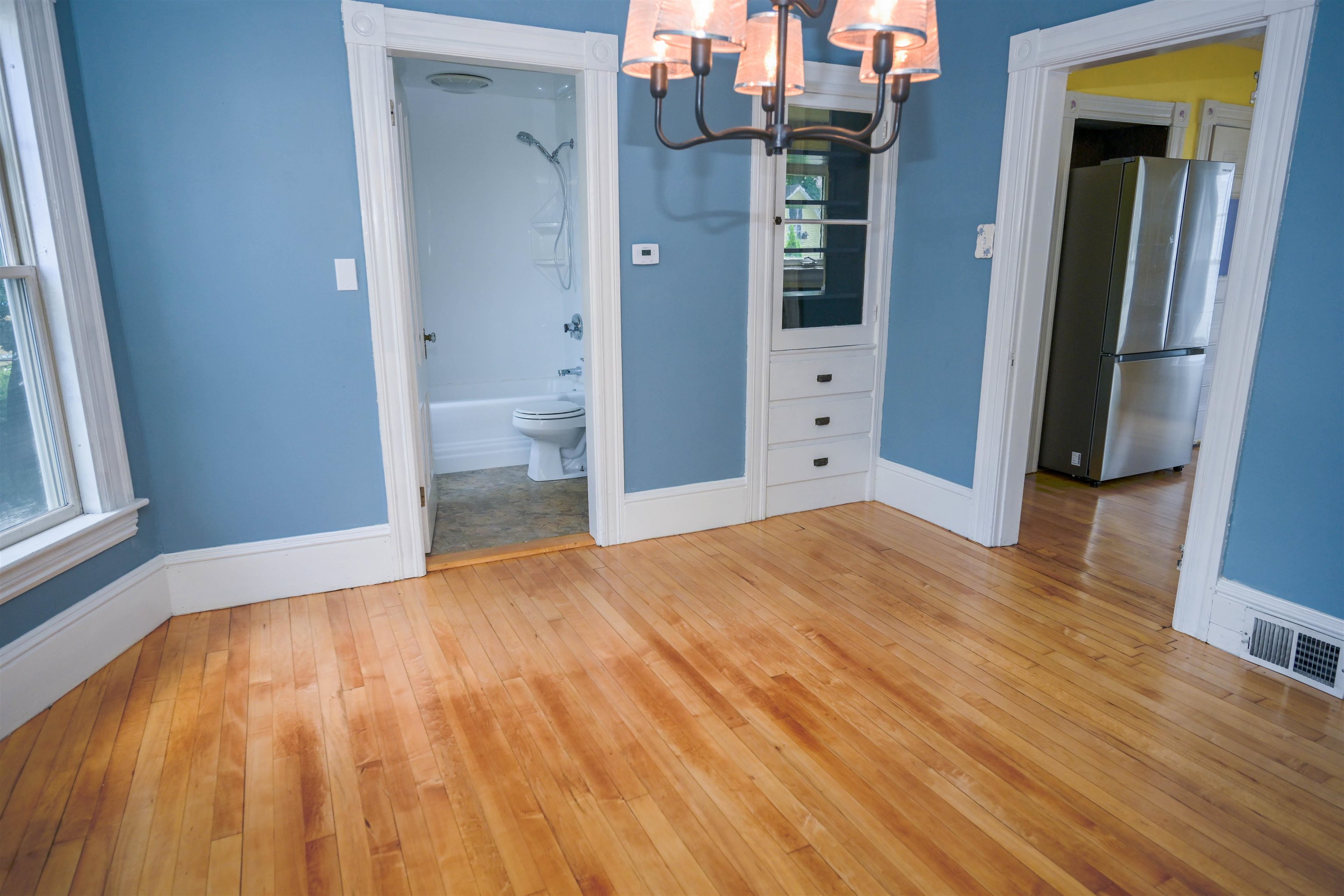 375 Orange Street Manchester, NH 03104 - Photo 18 of 40