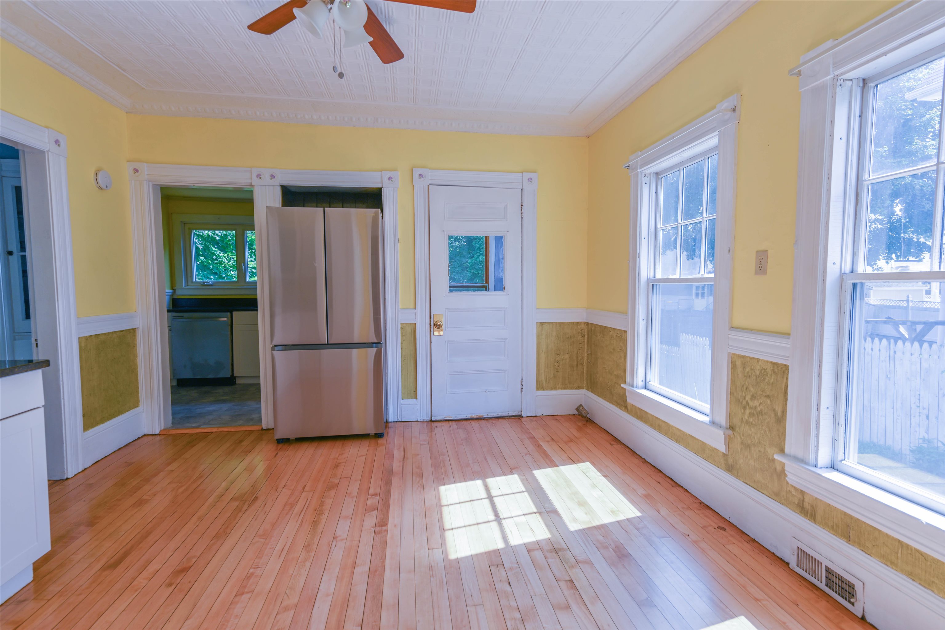 375 Orange Street Manchester, NH 03104 - Photo 22 of 40
