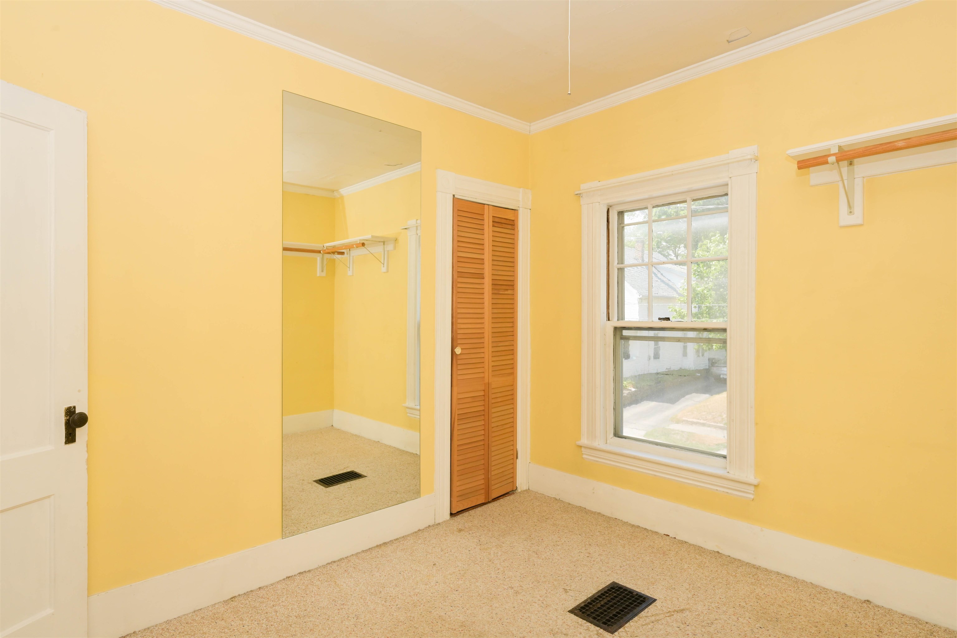 375 Orange Street Manchester, NH 03104 - Photo 31 of 40