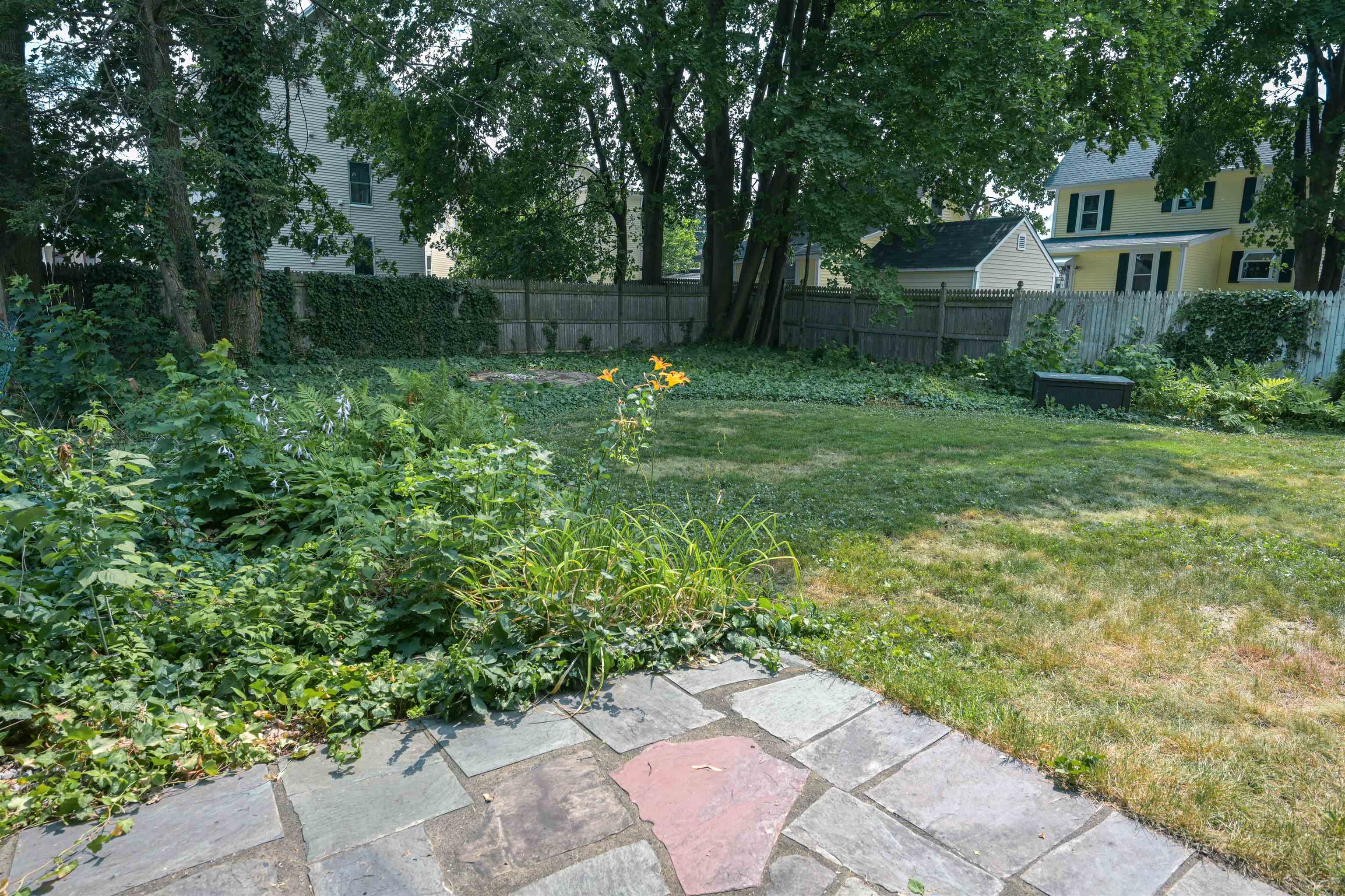 375 Orange Street Manchester, NH 03104 - Photo 5 of 40