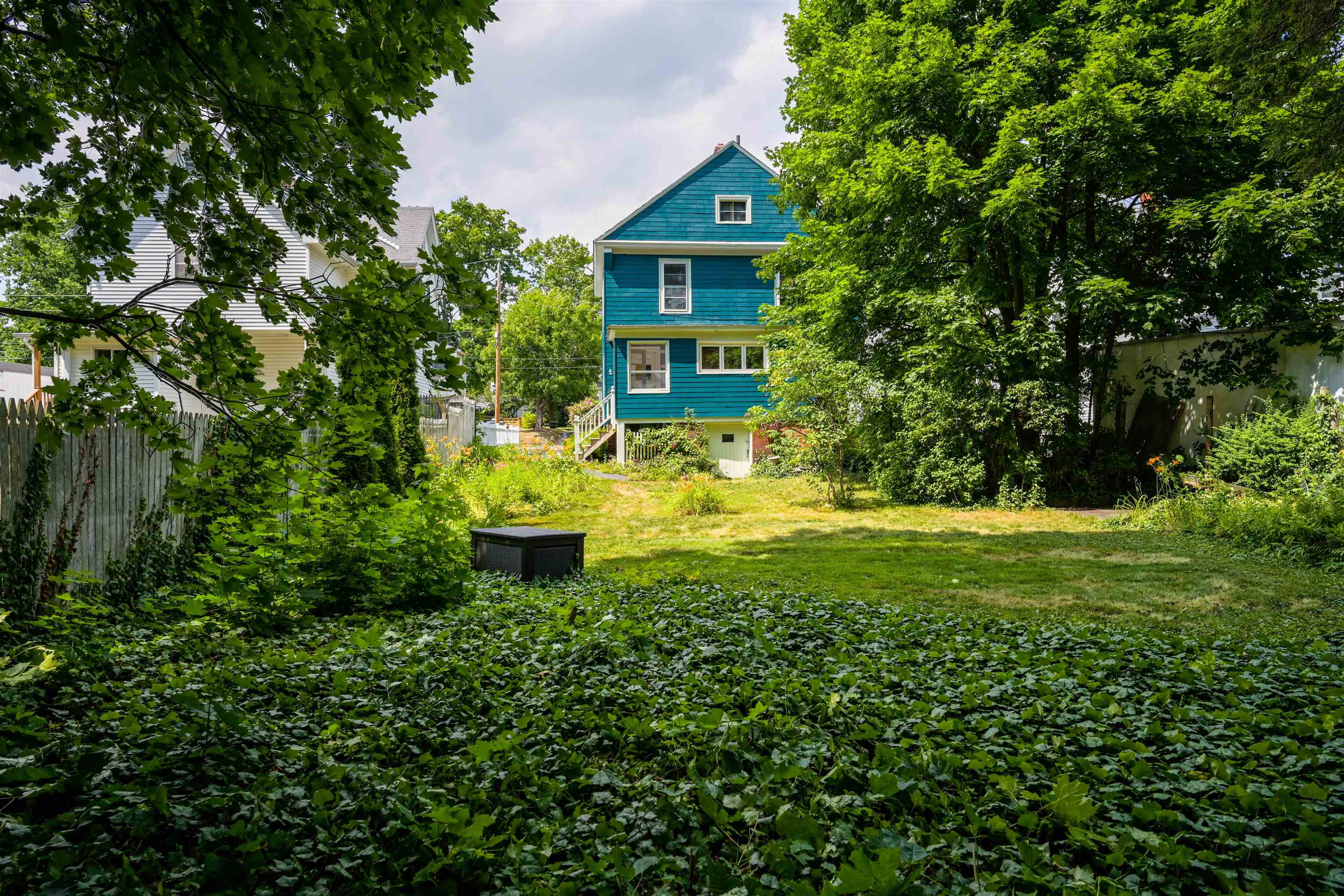 375 Orange Street Manchester, NH 03104 - Photo 7 of 40