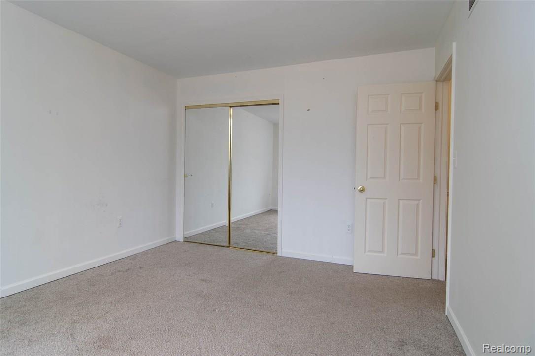50899 Hanford Road Canton, MI 48187 - Photo 35 of 81 DSC_1147.jpg