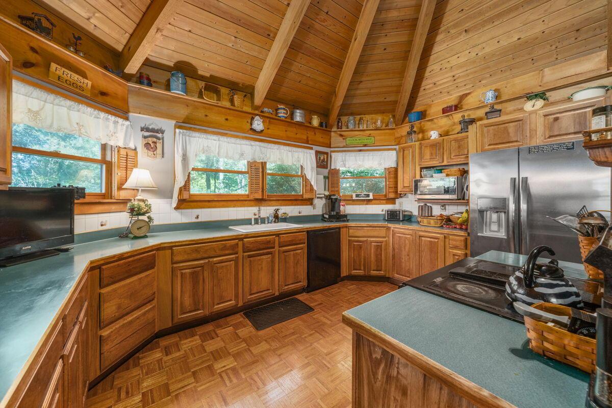 16472 Kreashbaum Road Rockbridge, OH 43149 - Photo 27 of 145 27-web-or-mls-DSC09529