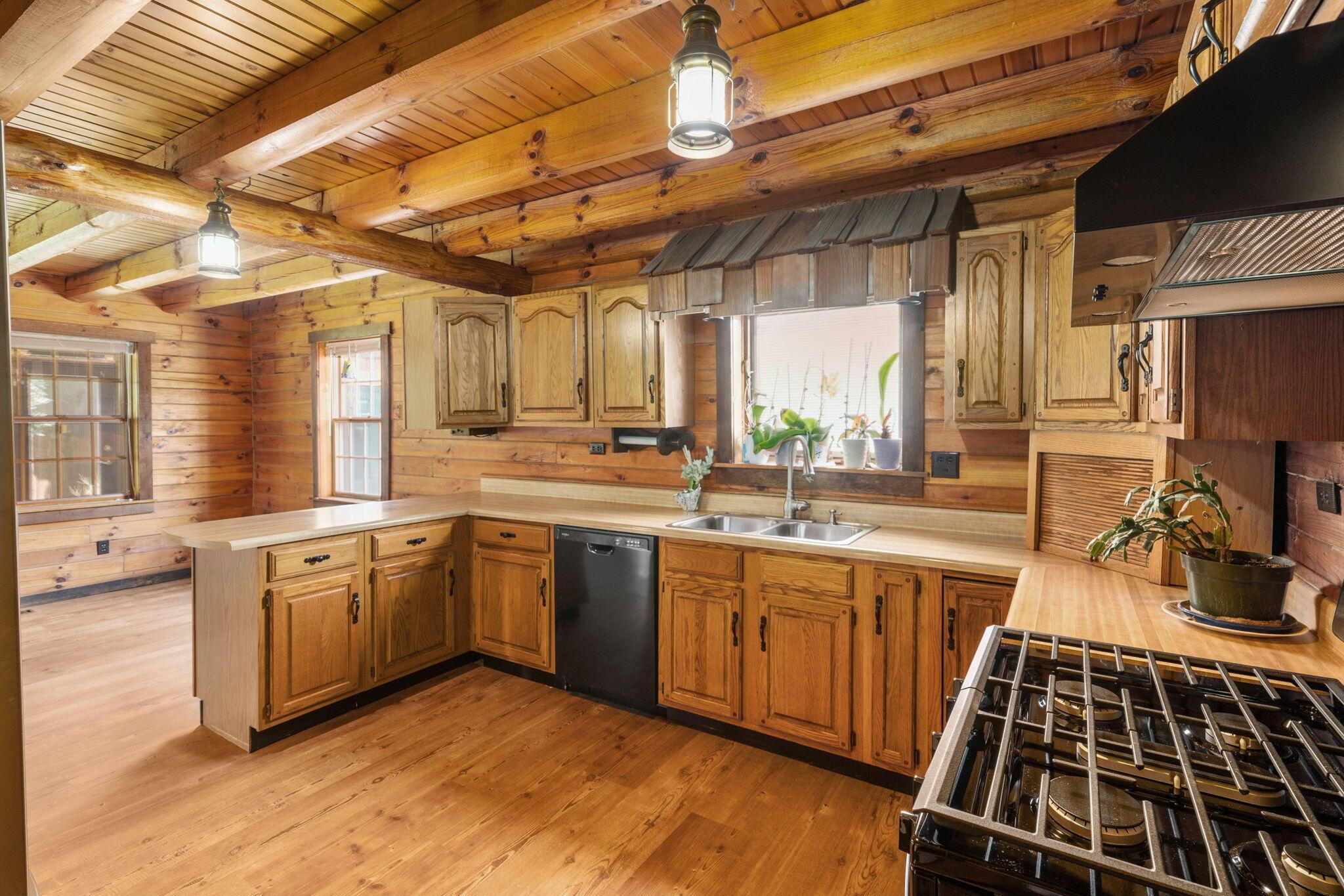 9168 Bremen Road Logan, OH 43138 - Photo 19 of 83 Kitchen