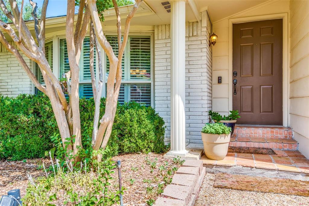 6607 Roundrock Road Dallas, TX 75248 - Photo 2 of 25