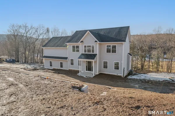 $999,999 | 4 Jans Way, Andover, NJ 07821