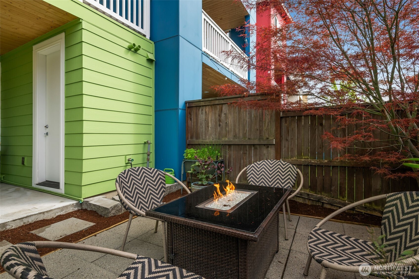 9725 10th Place Southwest Seattle, WA 98106 - Photo 35 of 40