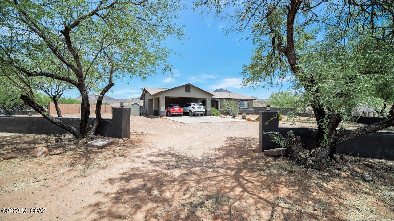 143 Ver Patria Rio Rico, AZ 85648 - Photo 2 of 32