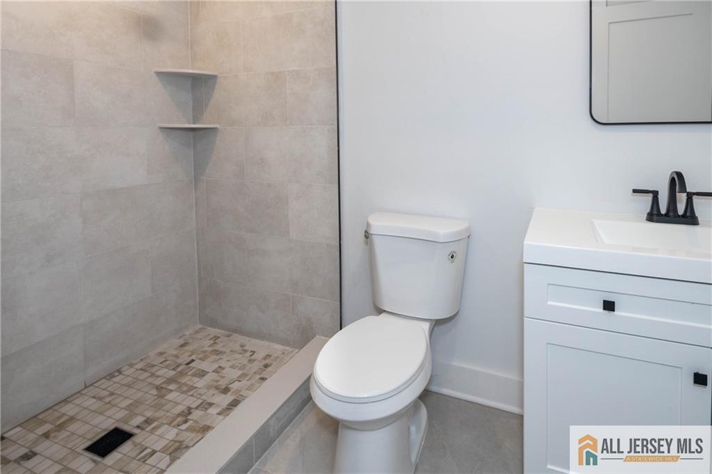 339 Crows Mill Road Fords, NJ 08863 - Photo 11 of 27