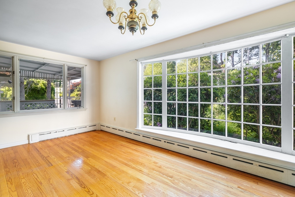 45 Indian Hill Road Worcester, MA 01606 - Photo 4 of 41