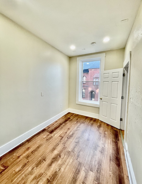 5 Ashland Street Worcester, MA 01609 - Photo 5 of 19