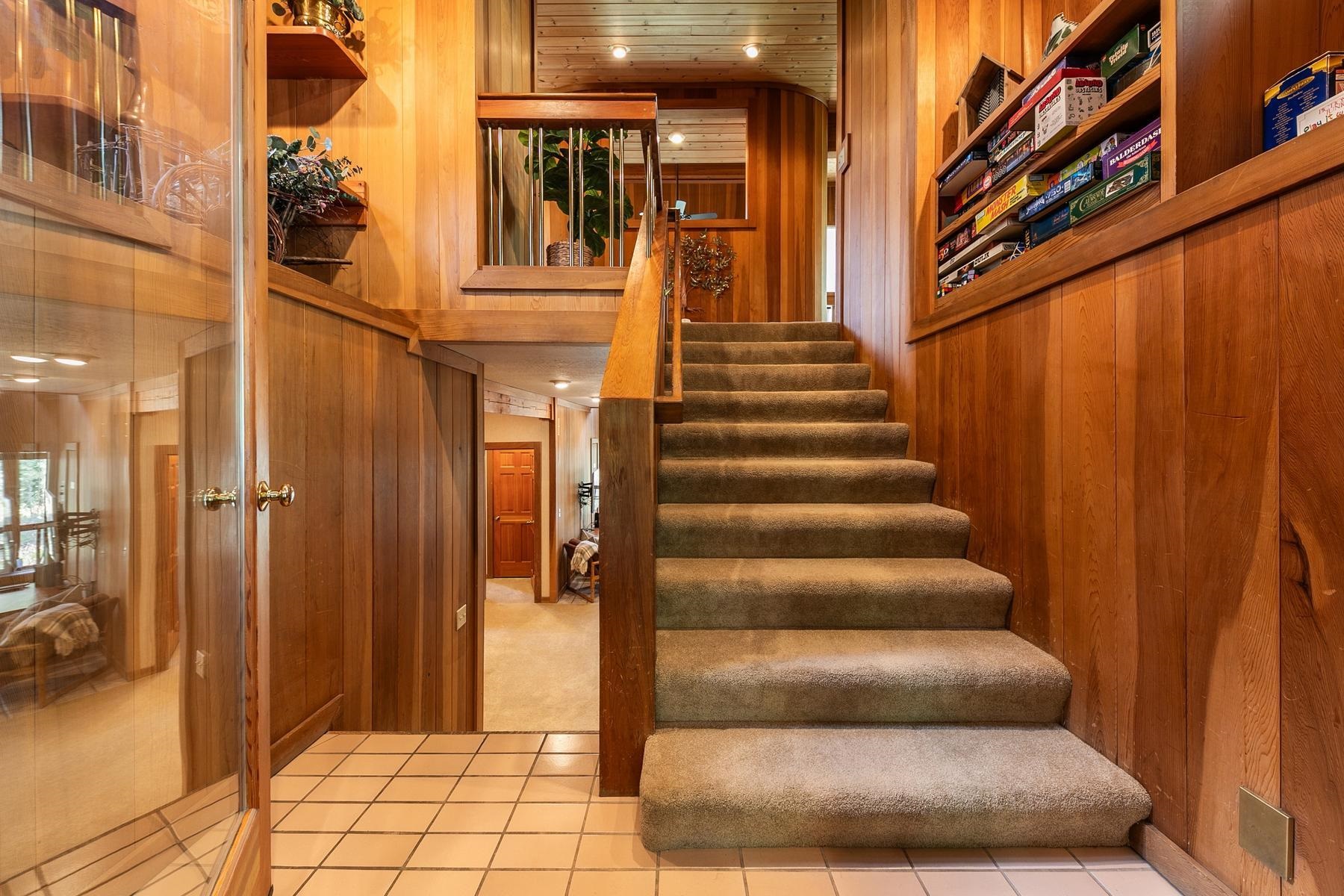 103 Basque Drive, Unit 4 Truckee, CA 96161 - Photo 3 of 28 Gallery Image 3