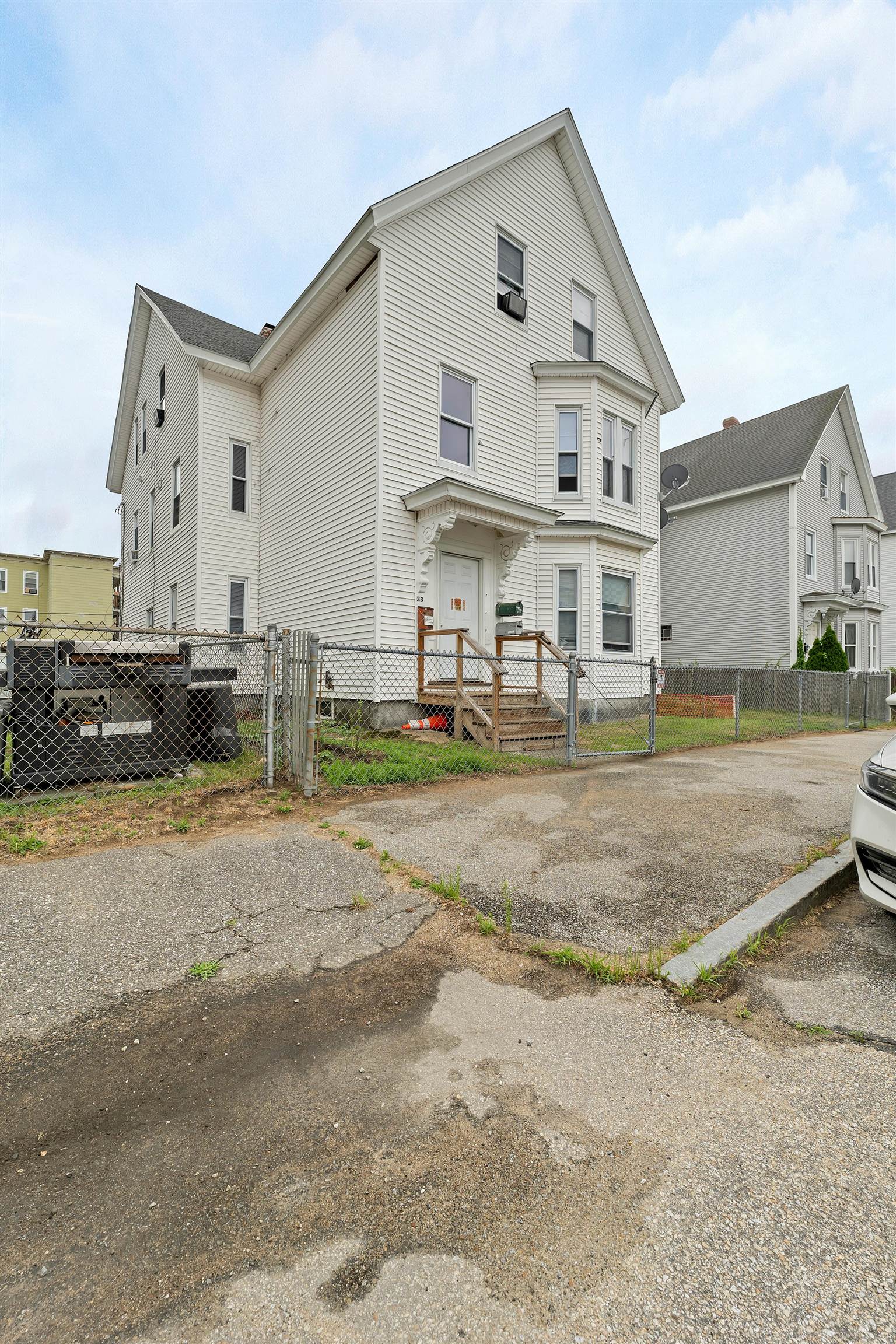33 Rimmon Street Manchester, NH 03102 - Photo 2 of 39