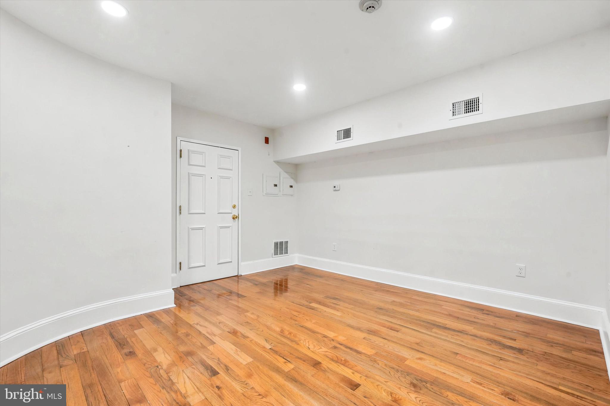 244 South 8th Street, Unit R Philadelphia, PA 19107 - Photo 6 of 15