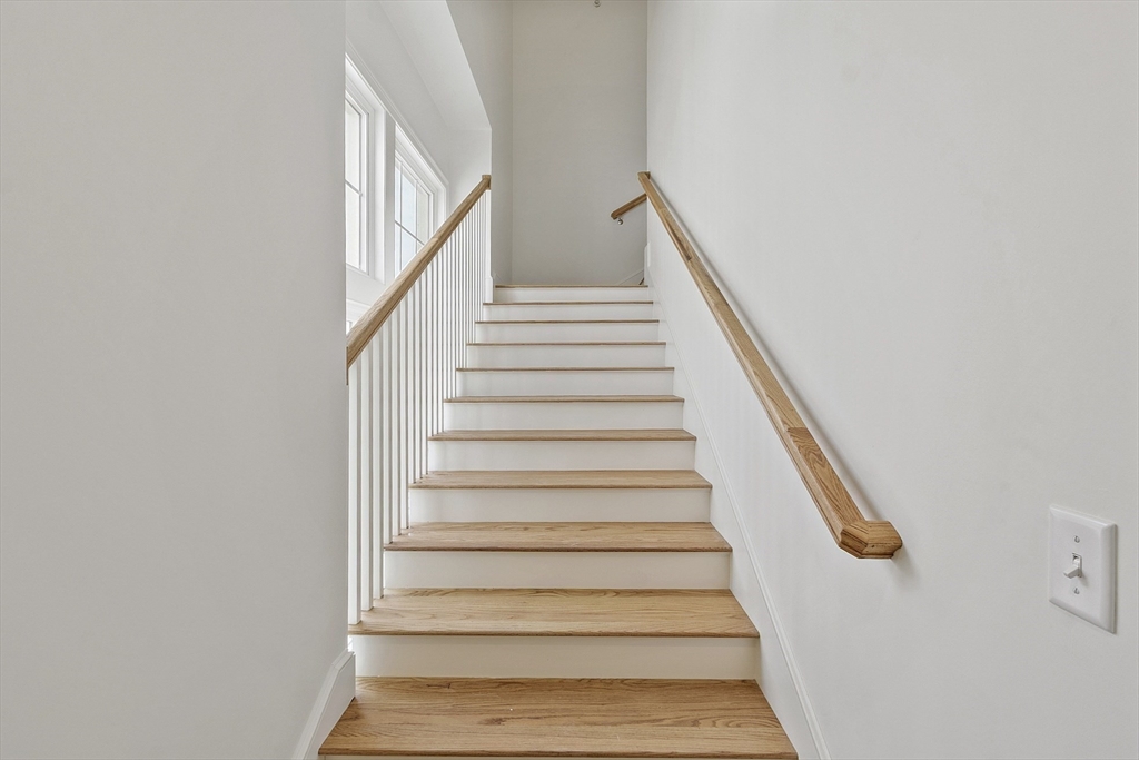 206 West Main Street, Unit 9 Georgetown, MA 01833 - Photo 15 of 25 a view of entryway