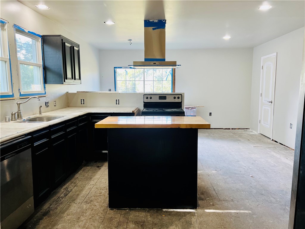 25 Smith Street Ware Shoals, SC 29692 - Photo 12 of 50 KITCHEN