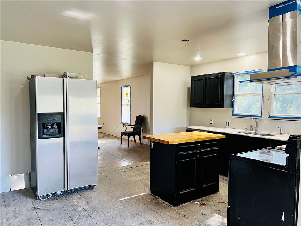 25 Smith Street Ware Shoals, SC 29692 - Photo 17 of 50 KITCHEN
