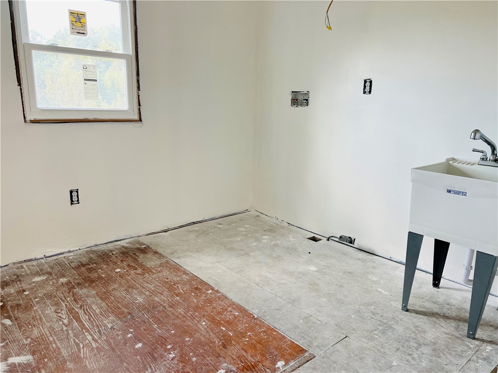 25 Smith Street Ware Shoals, SC 29692 - Photo 28 of 50 LAUNDRY