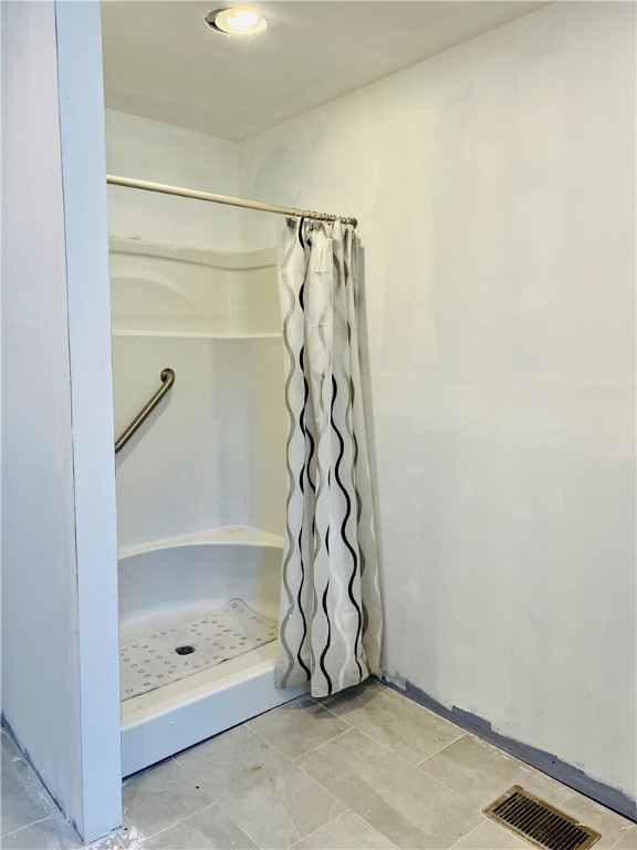 25 Smith Street Ware Shoals, SC 29692 - Photo 33 of 50 BATHROOM