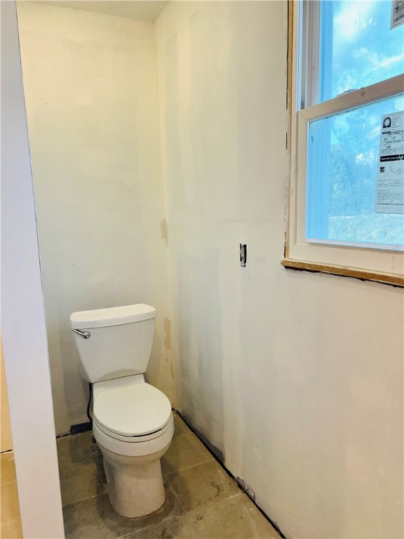 25 Smith Street Ware Shoals, SC 29692 - Photo 34 of 50 BATHROOM